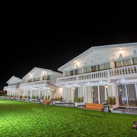 Treebo Skydale Premium Suites, 1500 Mtrs From Ooty Lake ภายนอก รูปภาพ