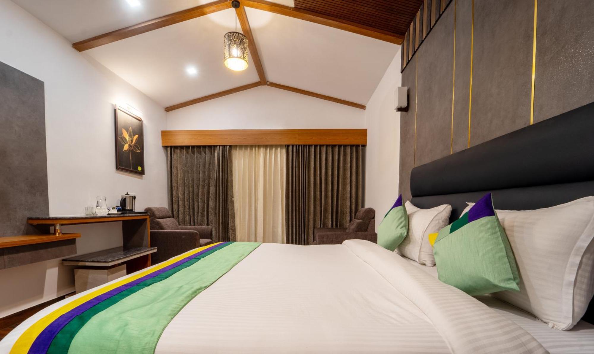 Treebo Skydale Premium Suites, 1500 Mtrs From Ooty Lake ภายนอก รูปภาพ