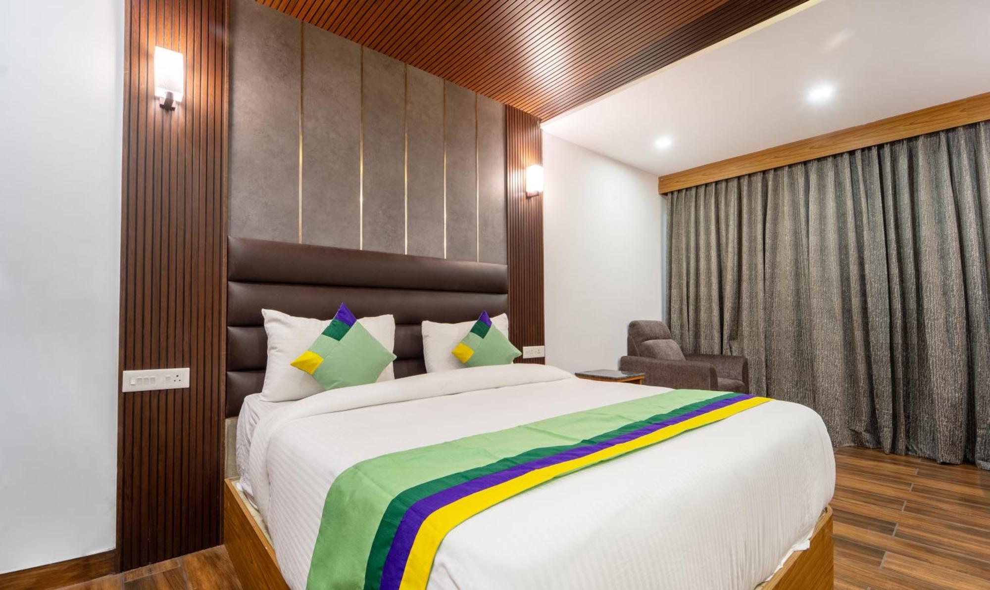 Treebo Skydale Premium Suites, 1500 Mtrs From Ooty Lake ภายนอก รูปภาพ
