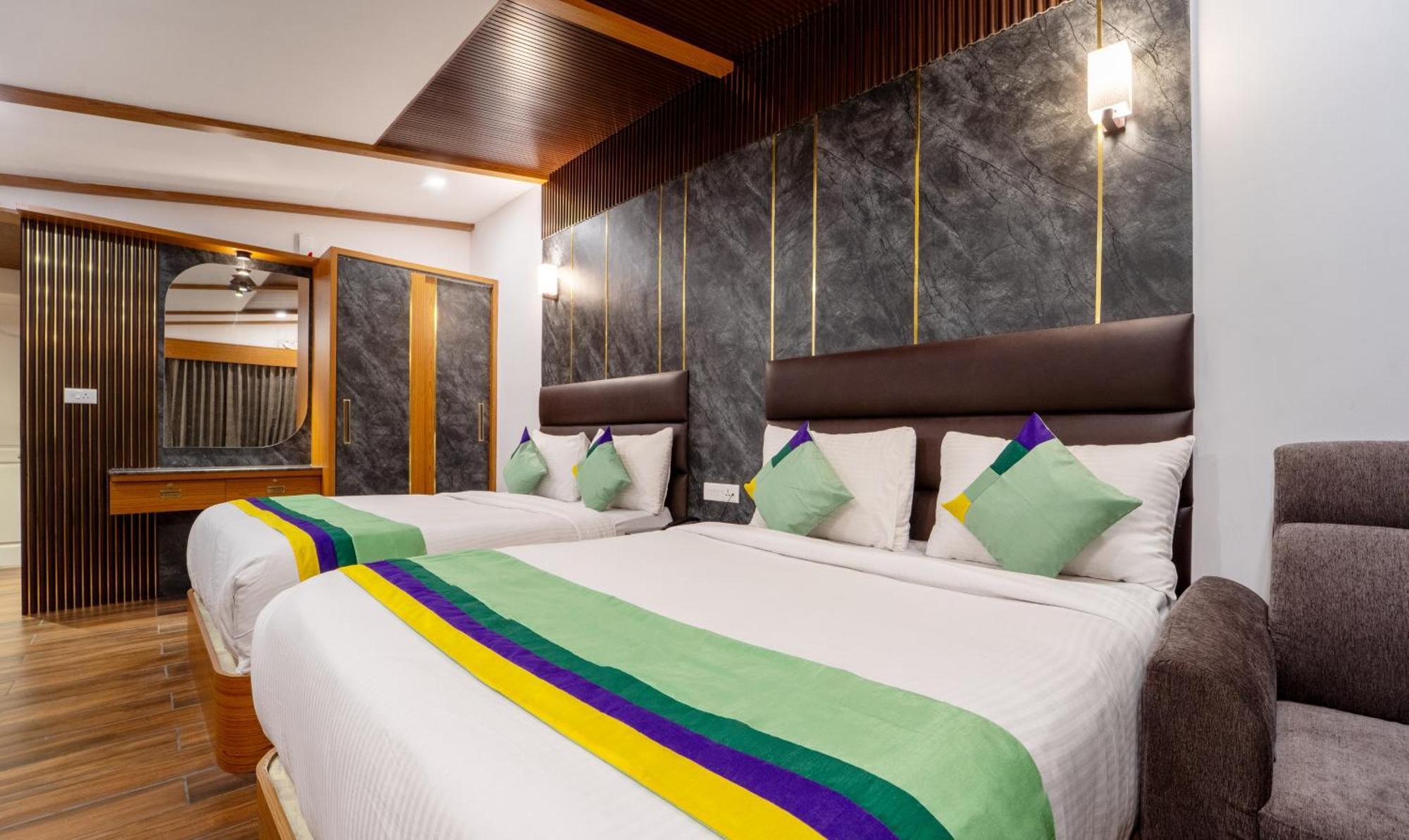 Treebo Skydale Premium Suites, 1500 Mtrs From Ooty Lake ภายนอก รูปภาพ